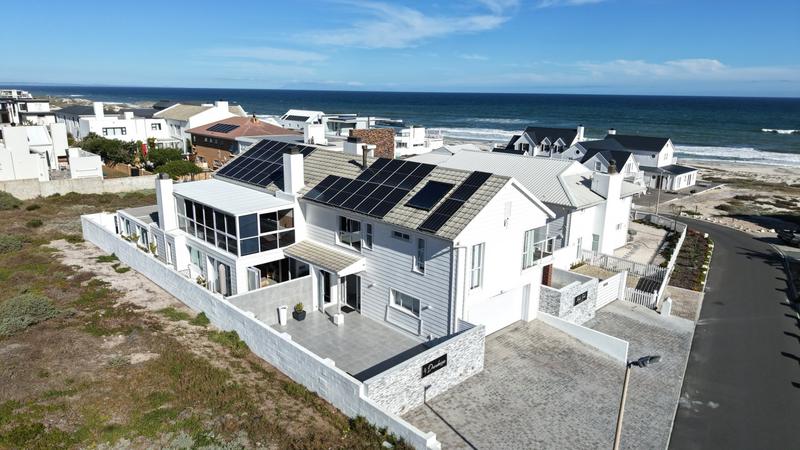 5 Bedroom Property for Sale in Pearl Bay Western Cape